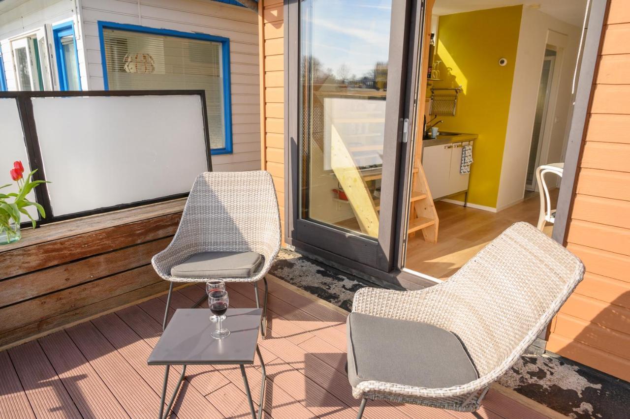 Houseboat Studio With Canalview And Free Bikes Amsterdam Esterno foto